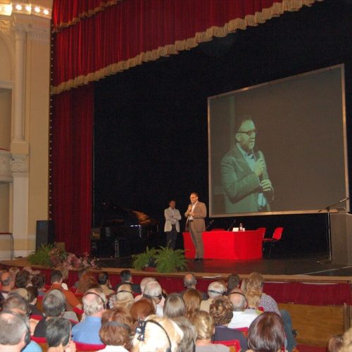 2007 IFOTES Kongress Prato 001 beim Essen009Vorträge